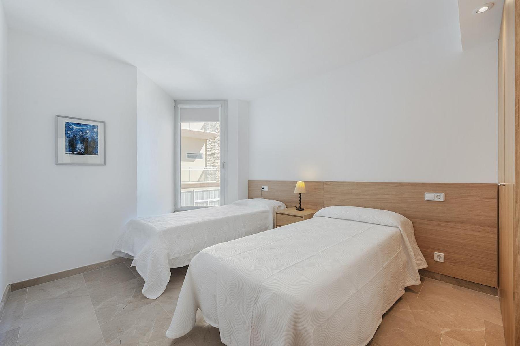Roqueta Apartment *